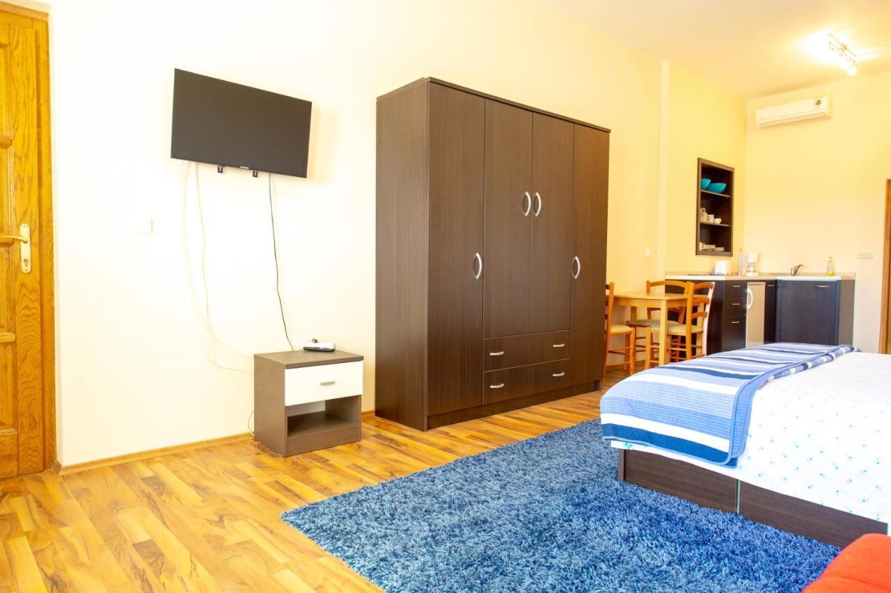 Apartments Facini Košljun 外观 照片