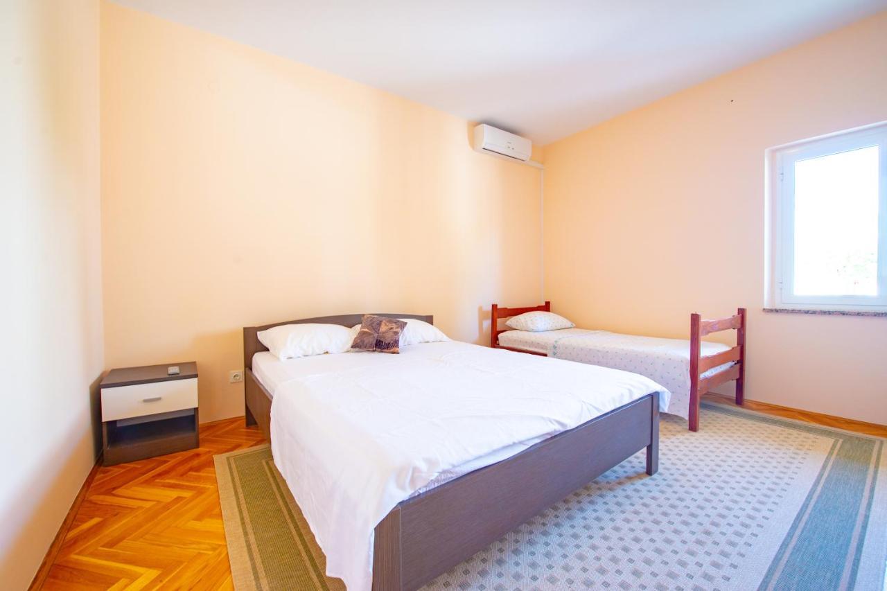 Apartments Facini Košljun 外观 照片